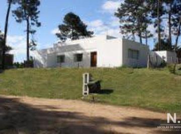 Foto1 · Vende Casa de 3 Dorm. en Punta del Este