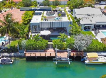 Casa de 6 ambientes, Estados Unidos · Fabulosa Casa Waterfront en Biscayne Pointe, Miami Beach, Fl Usa