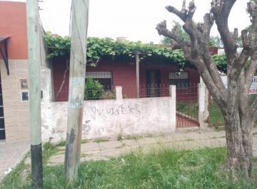 Casa · 85m² · 3 Ambientes · Venta de Casa 3 Ambientes en Berazategui Oeste