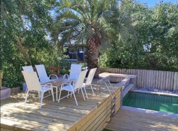 Casa · 501m² · 4 Ambientes · 1 Cochera · Casa en Uruguay