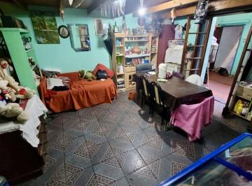 PH de 2 ambientes, Barracas · PH en Venta de 4 Ambientes con Patio a Reciclar
