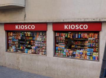 Local comercial , Once · Paso y Mitre