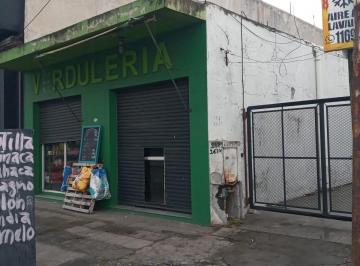 Local comercial · 450m² · Terreno en Venta