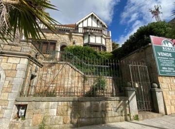 Terreno · 396m² · Chalet de Interés Patrimonial, Sobre Dos Lotes en La Perla.