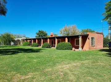 Casa · 180m² · 4 Ambientes · Alquiler Vacacional - Casa - Torres - Luján