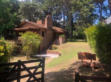 Casa de 5 ambientes, Cariló · Alquiler Temporada Casa Cariló a 4 Cuadras de La Playa Parque 1500 m
