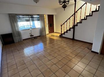 Casa · 190m² · 4 Ambientes · 3 Cocheras · Hermosa Casa con Jardin - Florida Oeste
