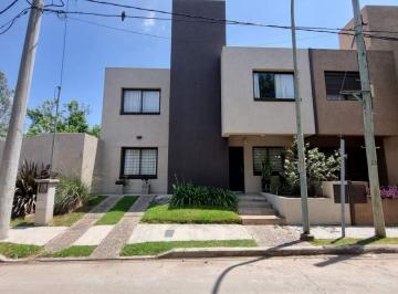 Casa · 156m² · 3 Ambientes · Venta - Duplex 3 Dorm. 3 Baños - Las Cañitas