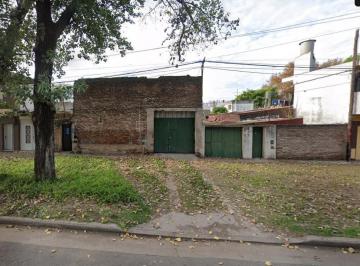 Bodega-Galpón · 180m² · Galpón a 3 Cuadras de Bv 27 de Febrero y Acceso Sur