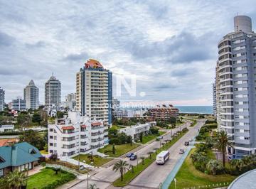 Foto1 · Apartamento en Venta de 3 Dorm. en Punta del Este