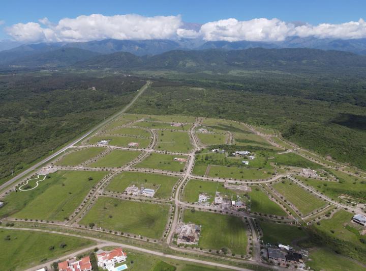 Terreno · 1556m²
