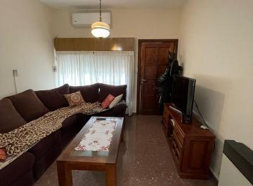 PH · 67m² · 3 Ambientes · PH en Venta de 3 Ambientes con Patio y Parrilla - Wilde