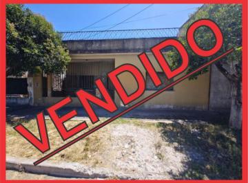 Casa · 68m² · 2 Ambientes · Casa en Venta en G. de Laferrere