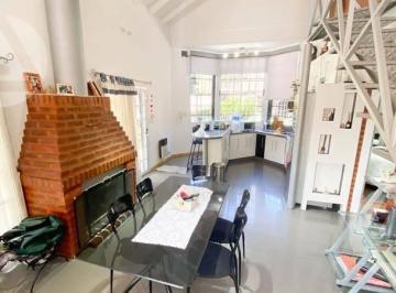 Casa de 4 ambientes, Esteban Echeverría · Casa en Venta - Monte Grande