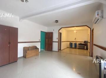 Casa · 100m² · 4 Ambientes · Casa en Venta - Luis Guillon