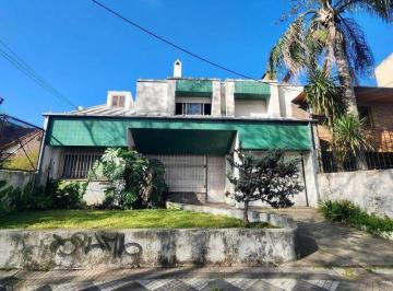 Casa · 220m² · 5 Ambientes · Casa en Venta - Monte Grande