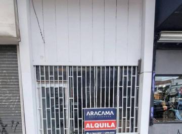 Local comercial · 32m² · Local en Alquiler - Monte Grande