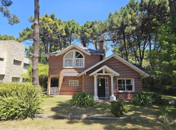 FLM-FLM-296_2 · Casa 3 Dorm.. | Cefiro Al 500