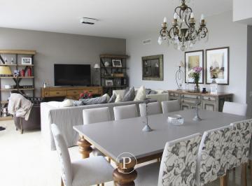 Departamento · 130m² · 4 Ambientes · 2 Cocheras · Venta Departamento 4 Amb Malecon Hue