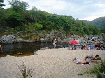 sin comisión inmobiliaria

financiación 12 a 24 meses 

Próximas al Rio, Entorno · Dueño Oportunidad Campo Hectáreas Alta Gracia Naturaleza! Escritura Servicios