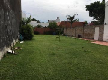 Terreno · 50m² · 1 Ambiente · 2 Cocheras · Venta de Lote, 400 m², en Alberdi