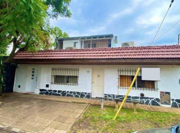 Casa · 120m² · 5 Ambientes · 1 Cochera · Casa en Venta Ituzaingó Norte