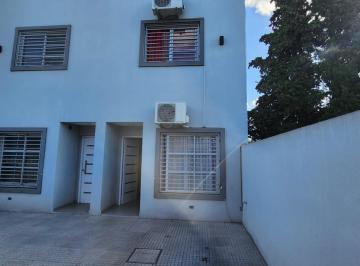 Departamento · 95m² · 3 Ambientes · 1 Cochera · Duplex en Venta Ituzaingó Norte