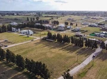Terreno · 600m² · Lote Altos de Don Carlos (15 X 40) - 506 y 138 - J. Hernández La Plata