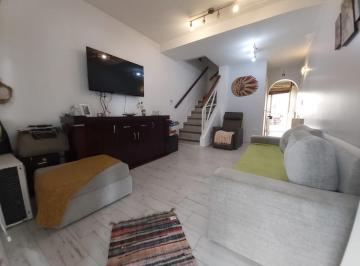 Casa · 66m² · 4 Ambientes · Casa - Ramos Mejia