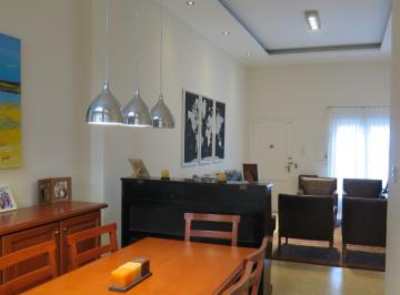 Casa · 136m² · 4 Ambientes · 1 Cochera · Venta | Casa con 3 Dorm., Patio y Garage | Pergamino