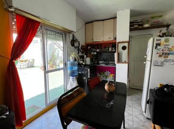 Departamento · 80m² · 3 Ambientes · Dos Departamentos Venta Ituzaingo