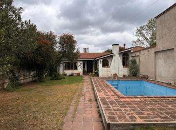 Casa · 250m² · 4 Ambientes · 2 Cocheras · Casa en Venta Oportunidad Inversión Villa Belgrano