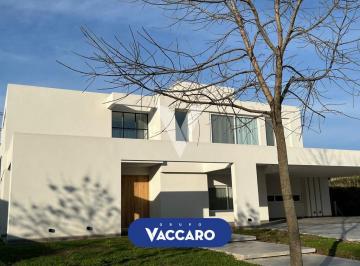 VCO-VCO-714_2 · Casa 6 Ambientes. | Colectora Norte Acceso Oeste y Ruta 24