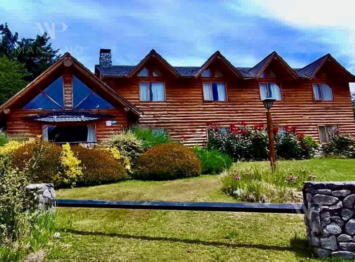 Hotel · 205m² · 10 Ambientes