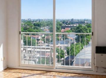 Departamento de 2 ambientes, Vicente López · 2 Amb Super Luminoso Vista Abierta - a 1 Cuadra Av Maipú y 8 D Caba