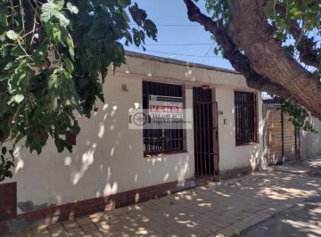 Casa · 132m² · 3 Ambientes · 5 Cocheras · Venta Casa Godoy Cruz (Benegas) Terreno Amplio