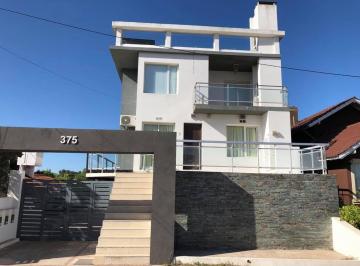 Departamento · 70m² · 3 Ambientes · 1 Cochera · Departamento con Terraza y Jacuzzi Privado