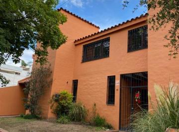 Casa · 370m² · 4 Ambientes · 2 Cocheras · Exc. Casa 3 Dorm Vta Pileta/gge/asador Los Paraísos 3 Cerrito