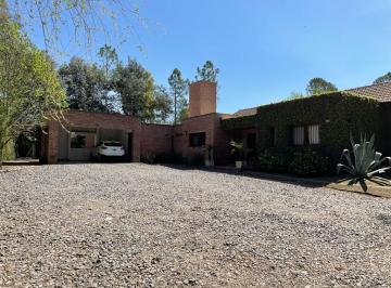 Casa · 350m² · 3 Ambientes · Casa en Venta Villa Allende Golf