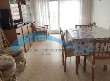 Departamento · 58m² · 3 Ambientes · Alquiler Temporada 24/25 Depto 6 Personas a 50 m del Mar, con Cochera, Balcon y Vista