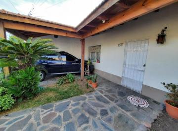 Casa · 163m² · 5 Ambientes · 1 Cochera · Venta Casa Apto Credito