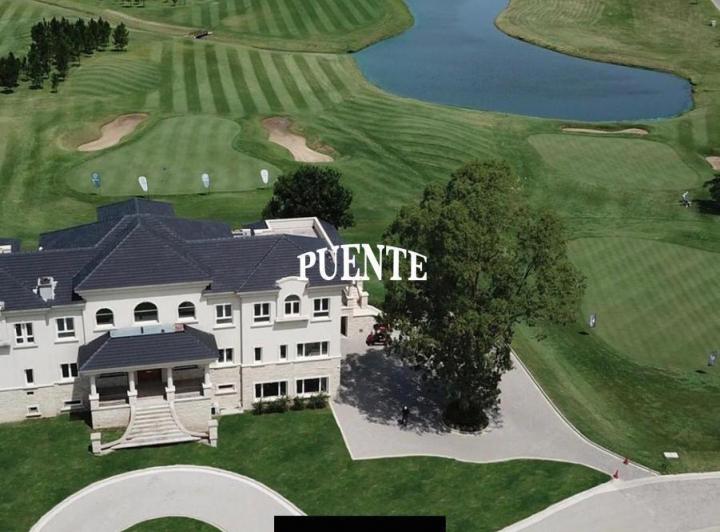 Terreno · 863m²