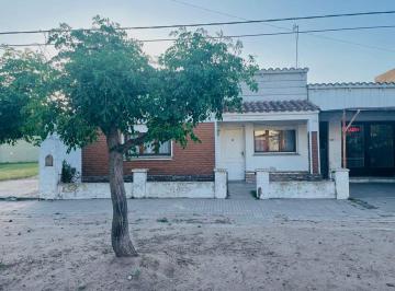 Casa · 80m² · 3 Ambientes · Se Vende Casa en Juan Jose Paso - Pehuajo