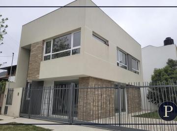 Casa · 125m² · 4 Ambientes · 1 Cochera · Casa - Los Pinares
