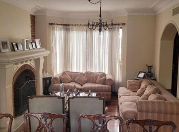 Casa · 220m² · 4 Ambientes · 3 Cocheras · Casa Venta Campo Chico Country Club Pilar