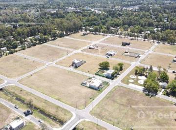 Terreno · 309m² · Lote en Venta en El Pato - Barrio Residencial La Vikkina