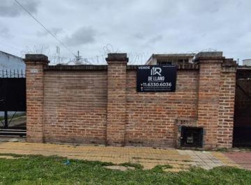 Casa de 3 ambientes, Almirante Brown · Excelente Casa 3 Amb en Venta en Marmol. con Fondo, Pileta + Quincho.