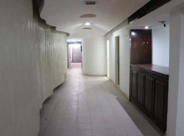 Local comercial · 500m² · 7 Ambientes · Local de Gran Tamaño a La Venta, en Calle 9 de Julio Al 200