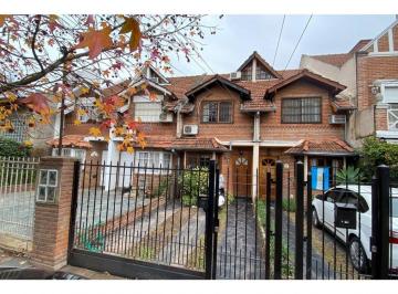 Casa de 4 ambientes, Tres de Febrero · Casa en Venta. Ciudad Jardín