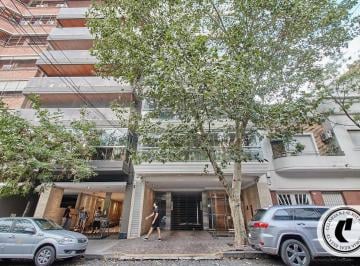 Departamento · 187m² · 5 Ambientes · 2 Cocheras · Excelente Piso de 4 Amb. C/ Dependencia, Escritorio y 2 Cocheras! Caballito.